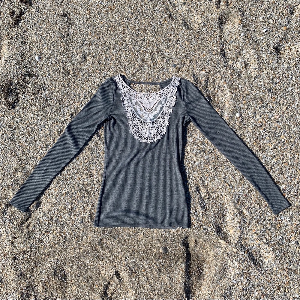 🐚 Long Sleeve Grey Lace Hollister Ribbed Shirt 🐚